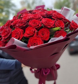 51 Червона місцева троянда 70см