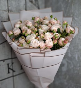 Кустовая роза 