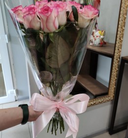 11 рожевих троянд 70см