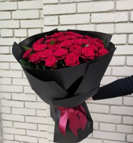 25шт червоні троянди 70см