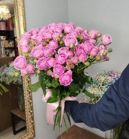 Букет кущових троянд 15 шт 