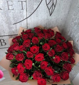 51 червона троянда  70см 