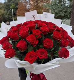 51 червона троянда  70см 
